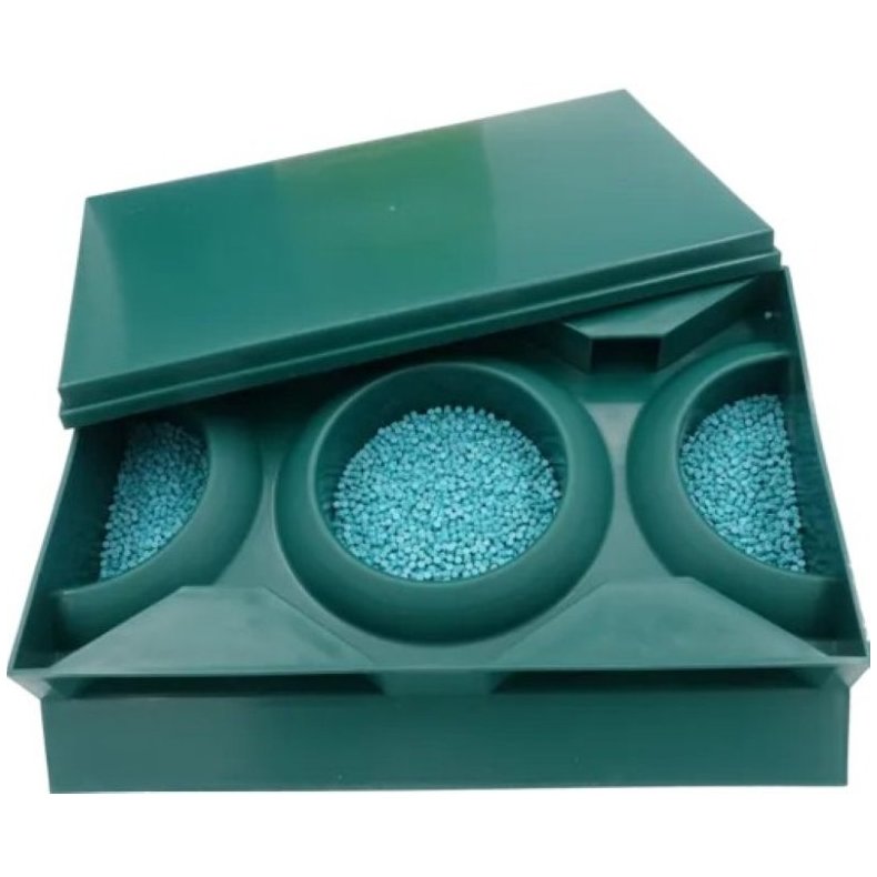 Sneglef�lde - fodringsstation fra Trinol 